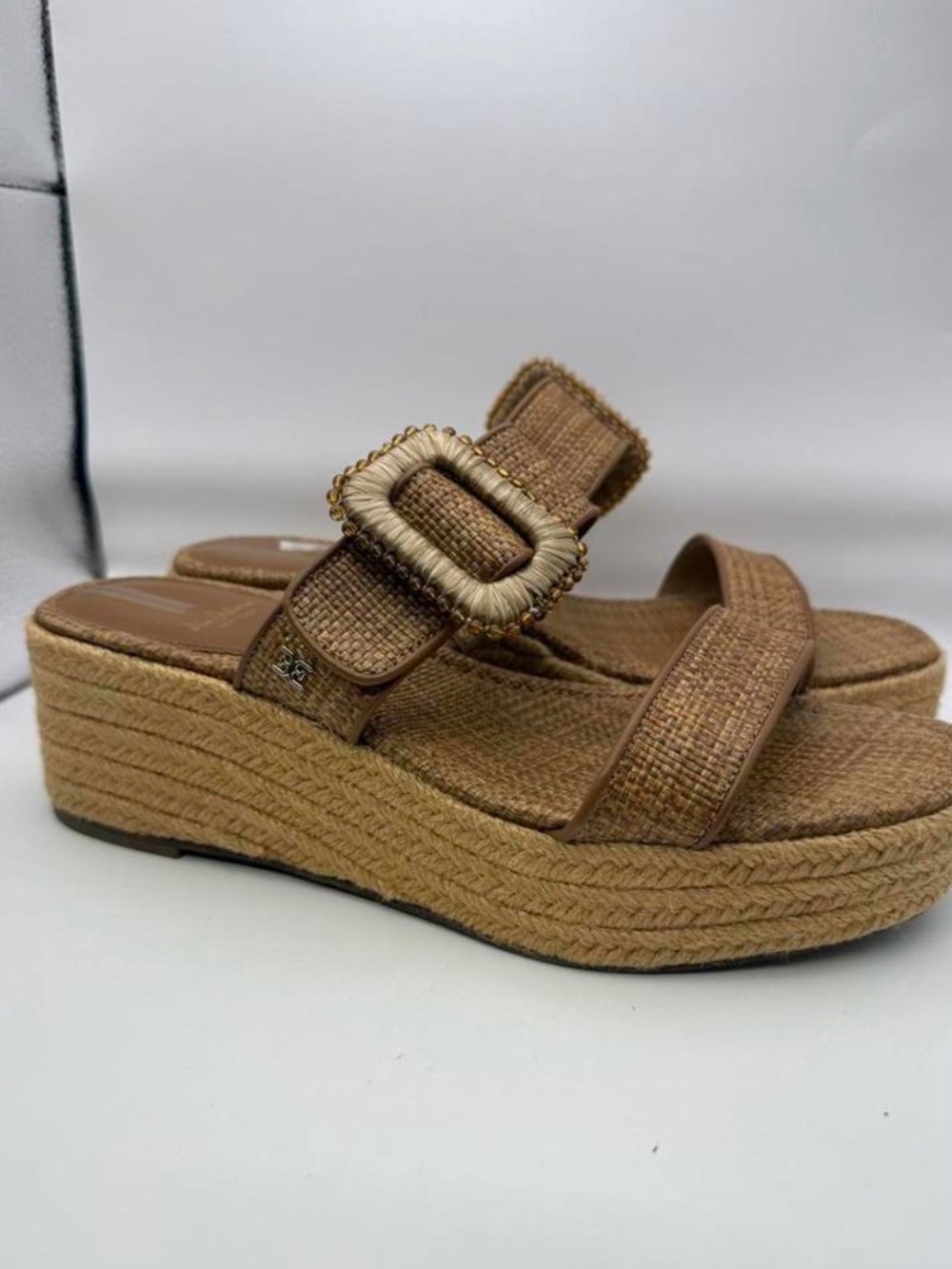 Sam Edelman Tan Wedge sandal size 9 w/buckle GUC